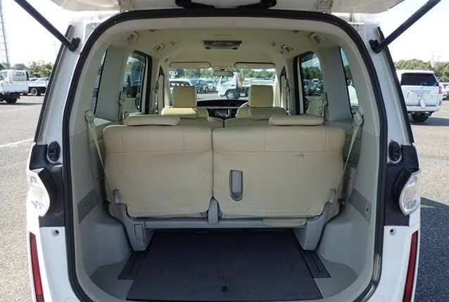 MAZDA BIANTE